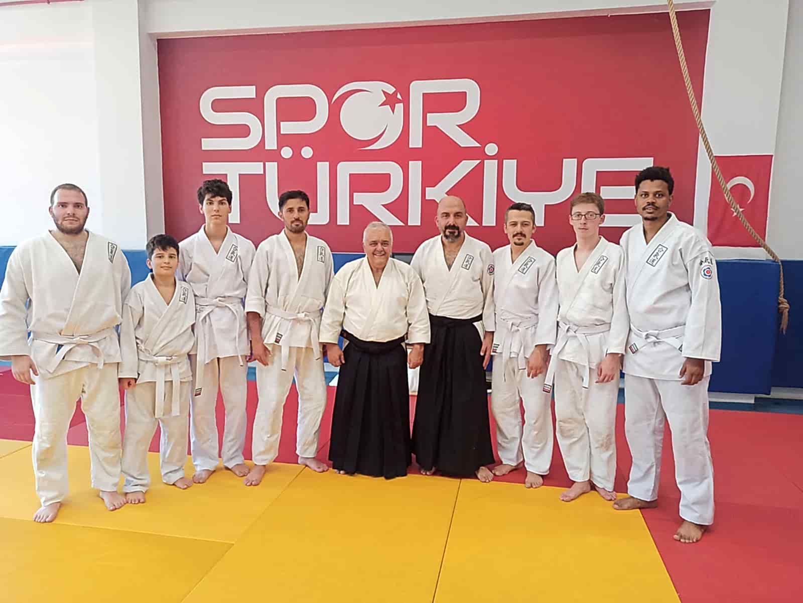 Dojo İç Mekan